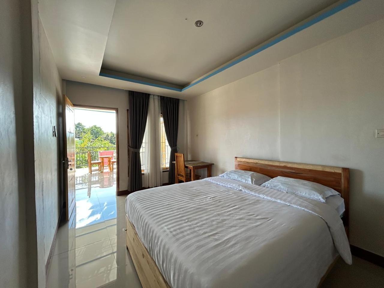 Four-G Home Stay & Komodo Tour Labuan Bajo Εξωτερικό φωτογραφία